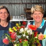 We were delighted to welcome Clare Balding to our flower farm as part of her journey along the River Wye for Tales from the Riverbank! During her visit, Clare picked her very own bouquet, immersing herself in the beauty and tranquillity of our blooms.